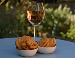 Sablés tomate parmesan et basilic