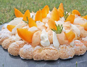 Tarte abricots, romarin et amandes
