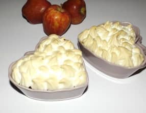 Gratin de pommes et à la confiture de lait meringué