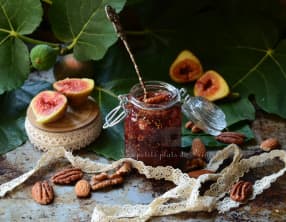 Confiture de figues du jardin, aux fruits secs