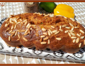 Cake aux poivrons et thon à la tomate