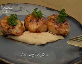 Noix de St Jacques sur purée de coco
