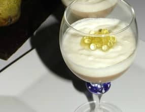 Verrines mousse chocolat noir et poire aux perles de Citron