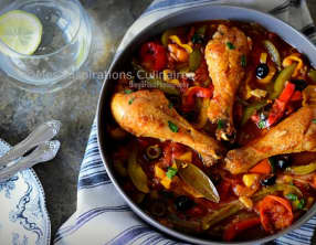 Poulet aux poivrons oignons et olives noires