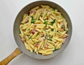 Pâtes au speck et à la roquette