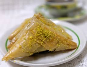 Samsas aux noix et pistaches.