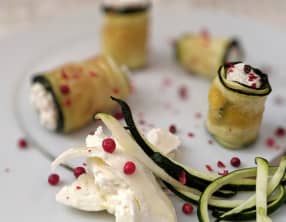 Rouleaux de courgettes à la Burrata.