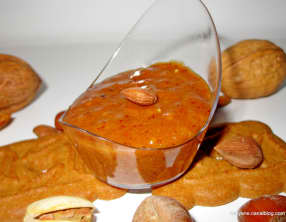 Pâte à tartiner spéculos, miel, amlou, fruits secs et amandes d’abricots