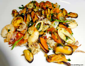 Cocktail de fruits de mer en persillade à la plancha