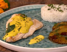 Dorade royale, crème curry coco, ananas rôti