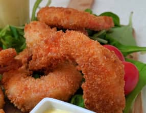 Beignets de crevettes à la noix de coco.