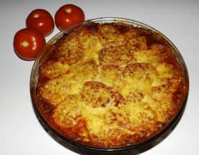 Gratin de raviolis aux tomates, au basilic et aux champignons