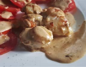 Saint jacques à la crème et au curry vert