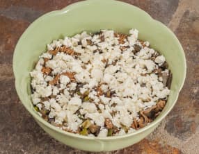 Salade de pâtes aux légumes d'été et à la fêta