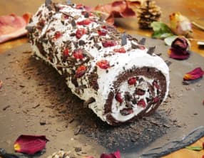Bûche de noël sans gluten, sans lactose et sans sucre raffiné
