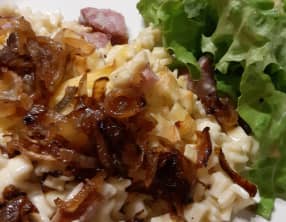 Croziflette aux oignons frits