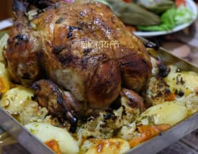 Poulet farci rôti en cuisson lente
