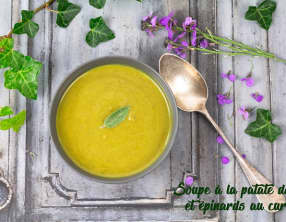 Soupe de patate douce et épinard au curry
