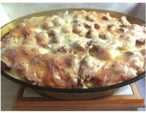 Gratin de pommes de terre aux saucisses de Strasbourg