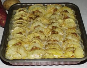 Tian de pommes de terre, de patates douces et de foie gras