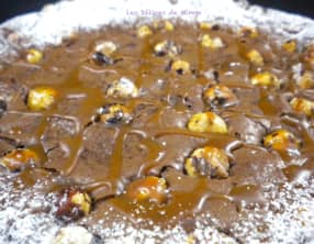 Fondant au chocolat, noisettes et caramel au beurre salé