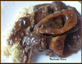 Jarret de bœuf braisé à la bière