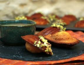Madeleines au safran, orange et miel