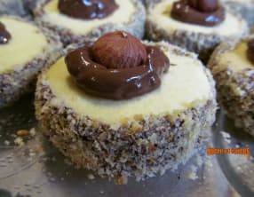 Biscuits sablés aux amandes et noisettes fourrés au Nutella