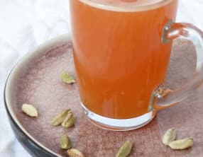 Jus de pamplemousse tiède à la cardamone
