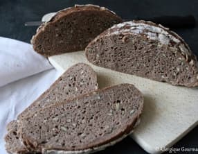 Pain aux graines au levain