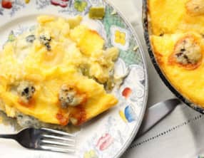 Gratin de polenta aux poireaux et à la fourme