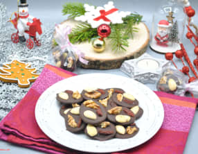 Mendiants chocolat noir et fruits secs