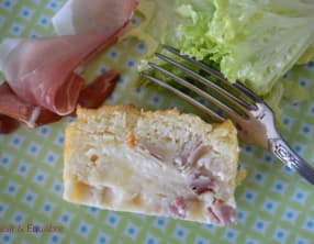 Cake magique au jambon, speck et comté