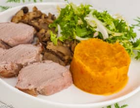 Filet mignon de porc aux cèpes et à la purée de potimarron