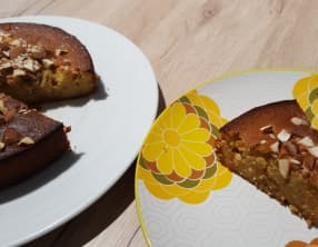 Gâteau à la pâte d’amande et miel