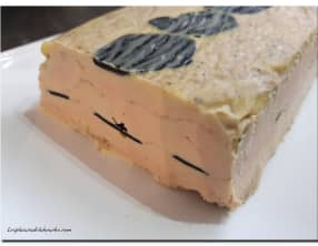 Foie gras à la truffe en terrine