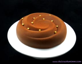 Spirale chocolatée sur brownie aux noix