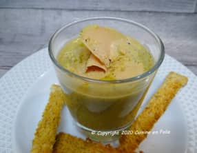 Crème veloutée de lentilles Rosana au foie gras et poivre Sansho