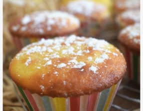 Petit cake citronné aux petits suisses et son coeur à la confiture
