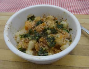 Ramequins de pétoncles et saumon fumé à la chapelure au beurre aillé et persillé