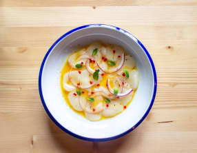 Carpaccio de Saint-Jacques aux fruits de la passion