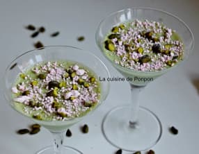 Panna cotta à la pistache et spiruline