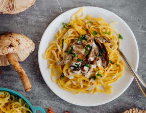 Fettucinis aux coulemelles et basilic