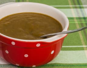 Soupe aux fanes de navets et carottes