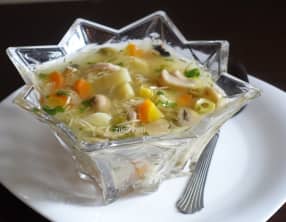 Bouillon de légumes poulet champignons