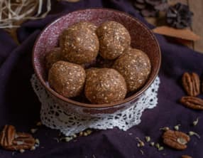 Bouchées crues aux noix de pécan et sarrasin