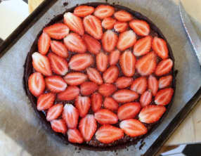 Tarte fraise, chocolat et ganache aux pistaches