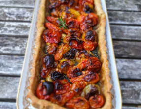 Tarte aux tomates caramélises et pesto d’orties