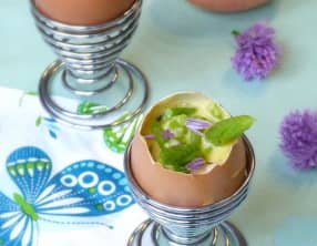 Oeufs brouillés aux asperges sauvages