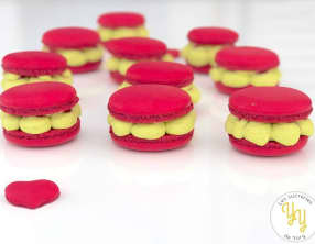 Macarons pistache griotte